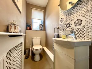 Cloakroom- click for photo gallery